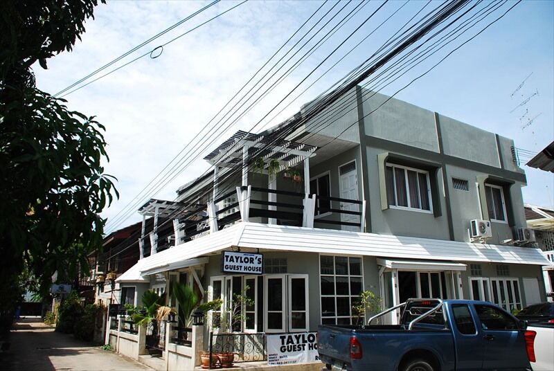 Taylor'S Guesthouse Хуахін Екстер'єр фото